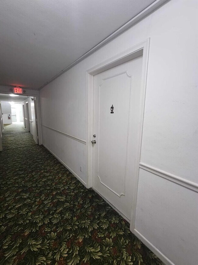 Photo - 1801 NE 62nd St Unit 105