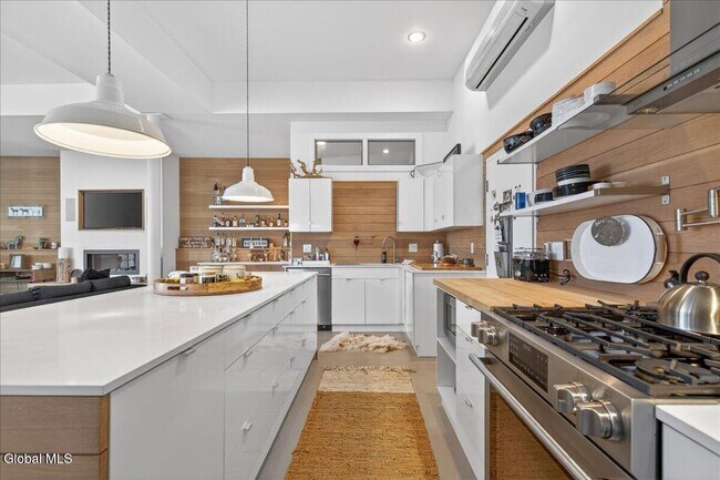 Photo - 5 Swanner Ln