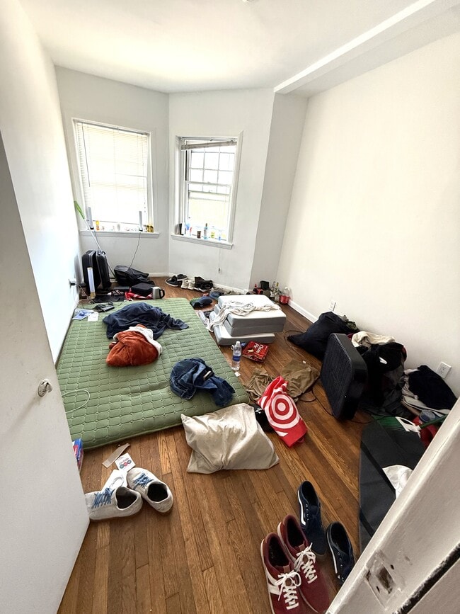 Photo - 921 Beacon St Unit #3