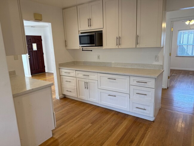 Photo - EPIC REA - Spacious 3BR/2BA House - Renovated - Updated Kitchen - Castro Valley