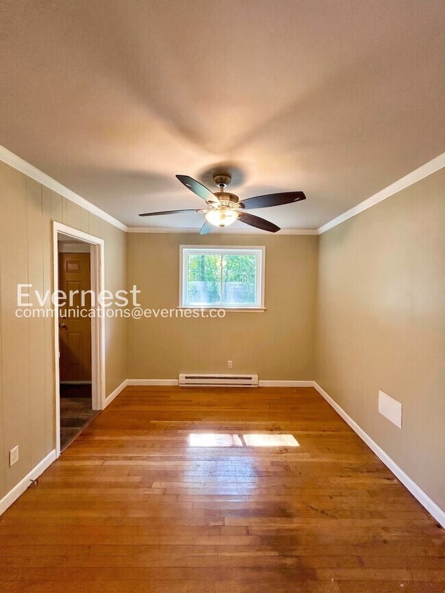10813 Bluebell Dr