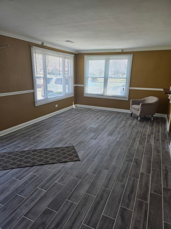 Photo - 253 Mantua St