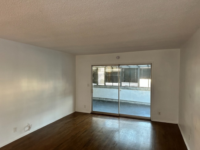 Photo - 3236 Larissa Dr