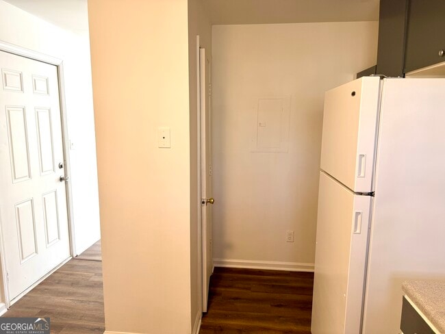 Photo - 111 W Burke St Unit B-4