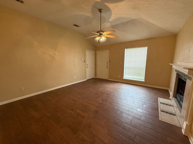 Photo - 2409 Pixton Dr