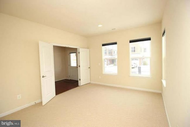 Photo - 25504 Feltre Terrace