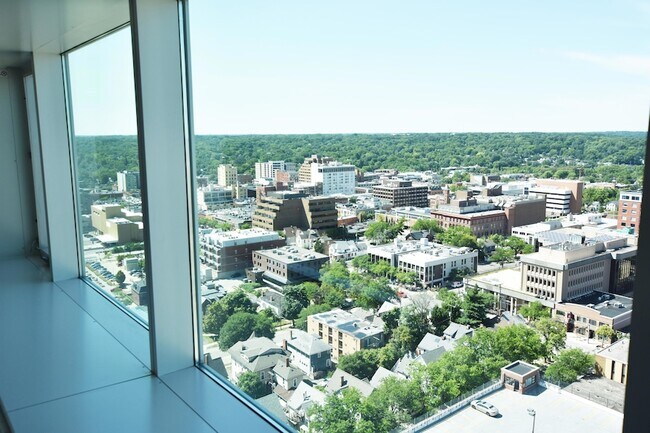555 E William St Unit 22E