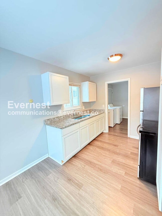 Photo - 19918 Rensellor St