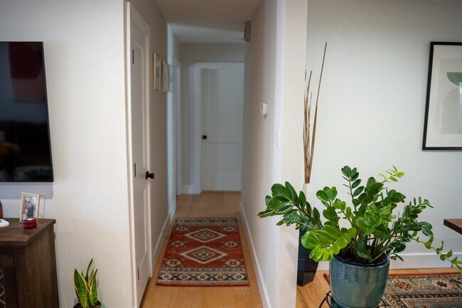 Photo - 2509 Cockburn Dr