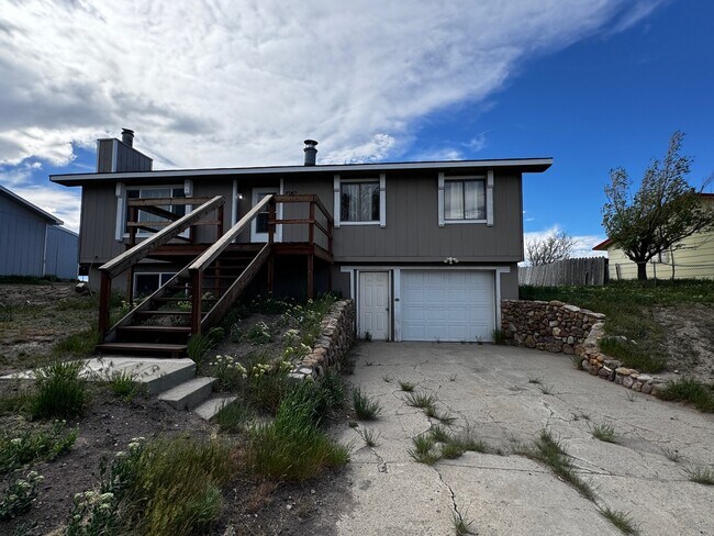 Building Photo - 1040 Jade Dr Rental