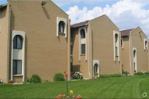 Building Photo - Evergreen Square - 62+ Senior Housing Rental