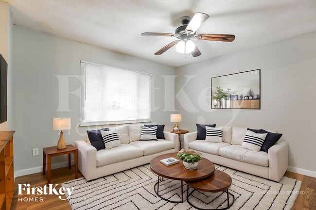 Photo - 1805 SW Speas Dr