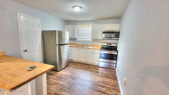 Photo - 3018 Pearce St