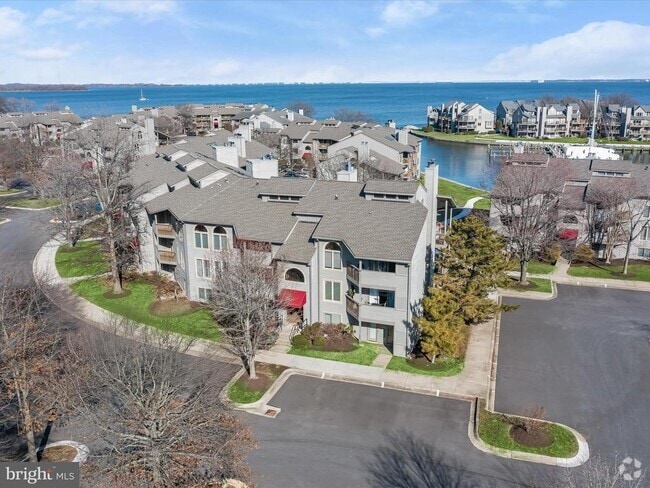 Building Photo - 7024 Channel Village Ct Unit T2 Rental