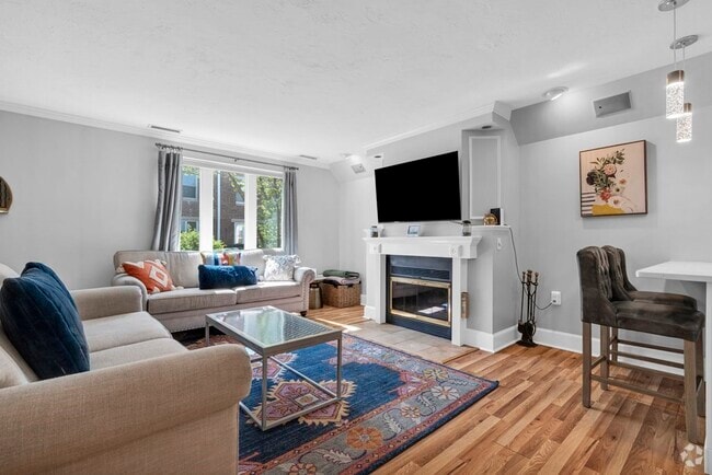Building Photo - 166 Quincy Shore Dr Unit 1 Rental