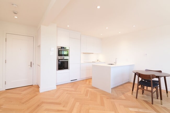 Photo - 590 Av. Outremont Unit 44