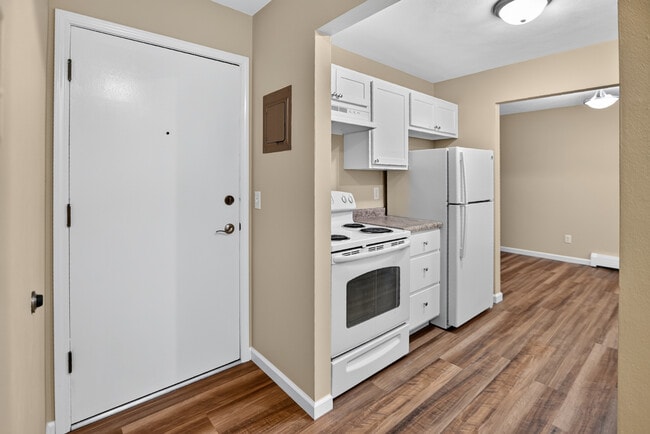 Photo - 5110 Pebblebrook Dr Unit 3