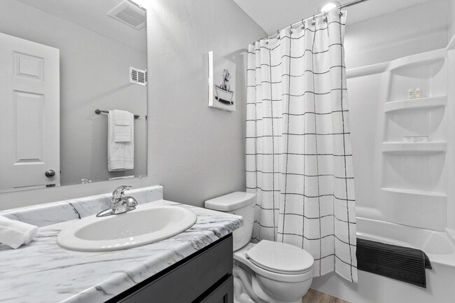 Photo - 826 W Browning St Unidad SI ID1296527P