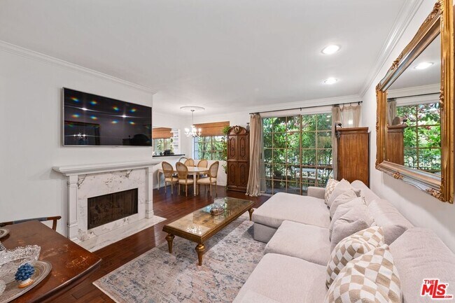 Photo - 1375 Kelton Ave Unit 107