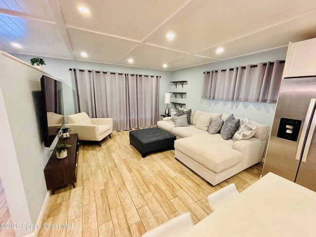 2690 Smokey Ln