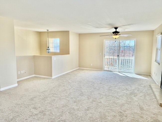 Photo - 861 Marlbank Pl