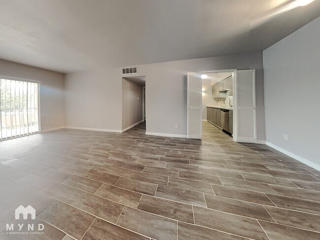 Photo - 2230 S Piney Point Rd Unit 204