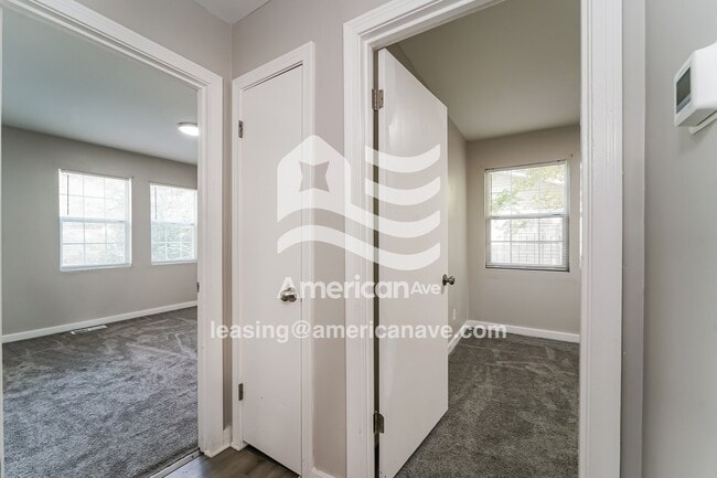 Photo - 3174 Charleston Dr