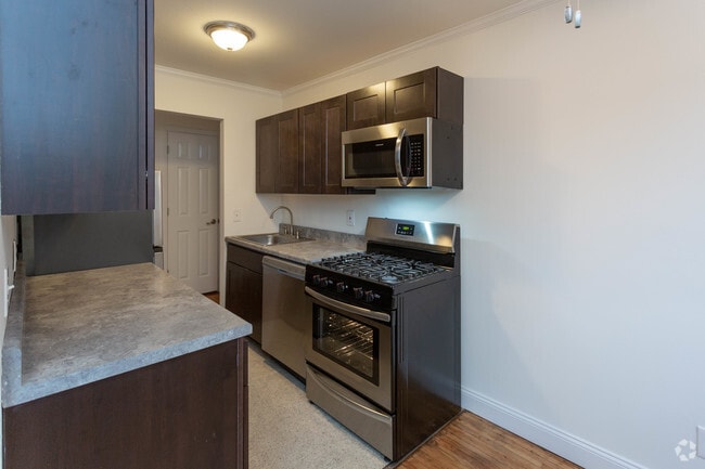 2BR,2BA - 950SF Dinette/Kitchen