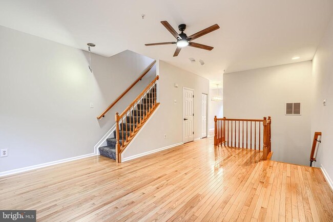 Photo - 8 Katurah Ln