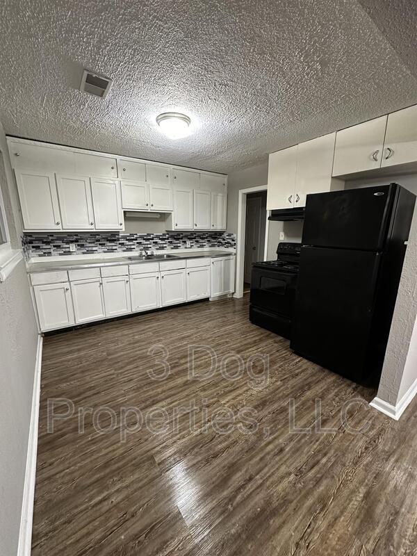 Photo - 2105 Rawlings St