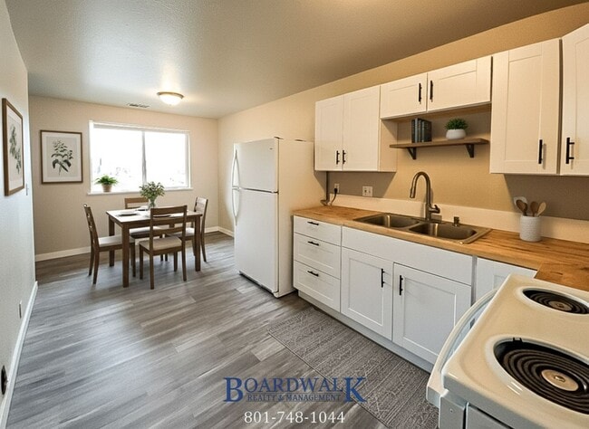 Photo - Amazing 2 bed 1 bath apartment in SLC Unit 17