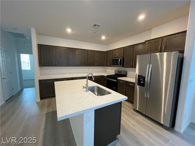 Photo - 645 Bellus Pl