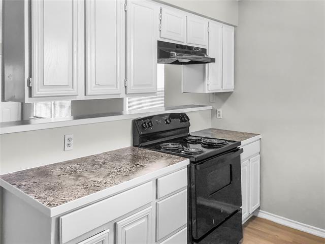 Photo - 1114 Valley View Dr