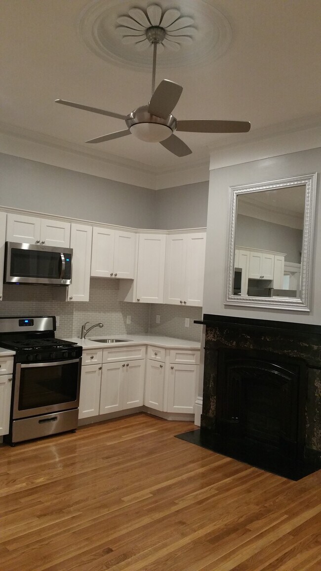 Photo - 66 Hampshire St