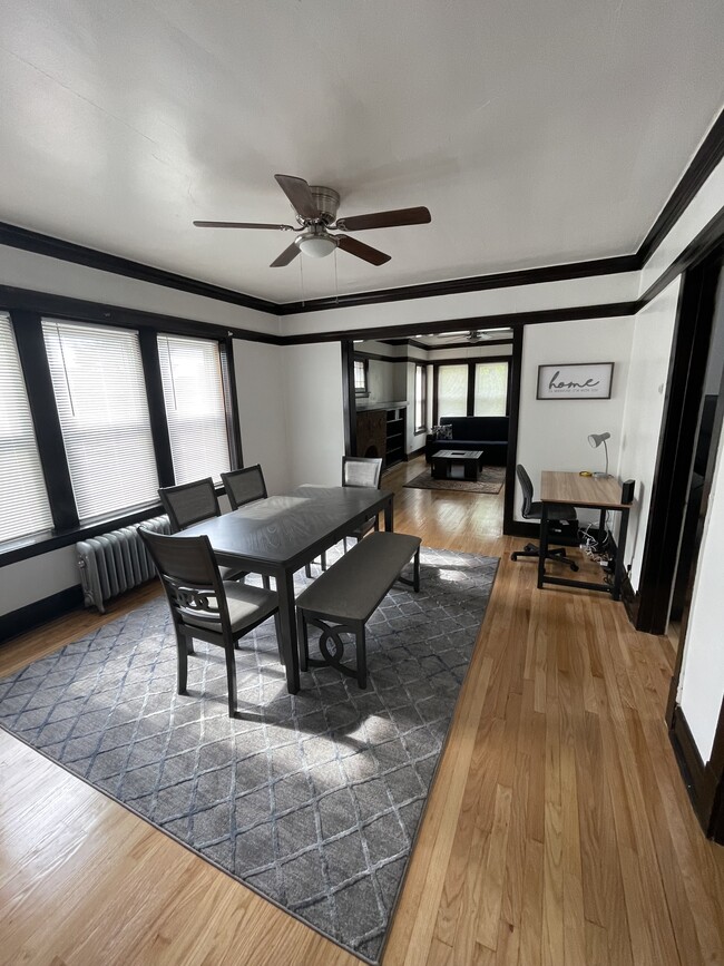 Photo - 1219 N Laramie Ave Unit 2