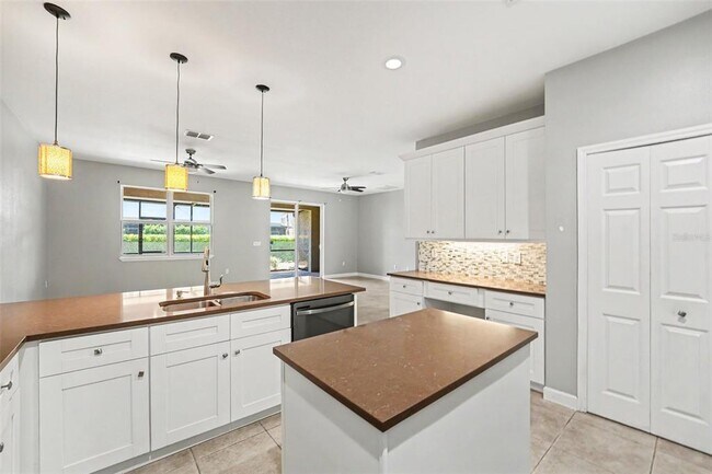 Photo - 1264 Riserva Ln
