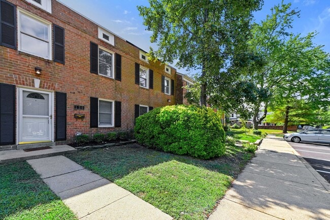 Photo - Ready Now! 3 bedroom Townhouse in Annapolis!