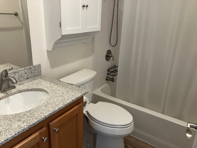 Photo - 350 Riviera Dr