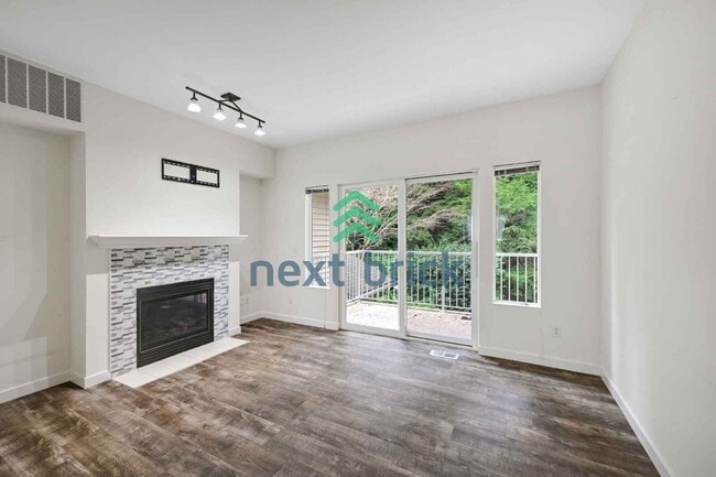 Photo - Charming 2-Bedroom Retreat with 2.5 Baths in Bothell's Serene Locale!