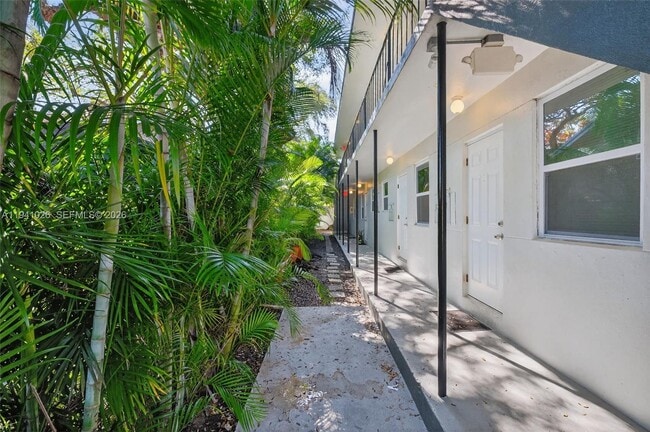 Building Photo - 3676 Oak Ave Unit 4