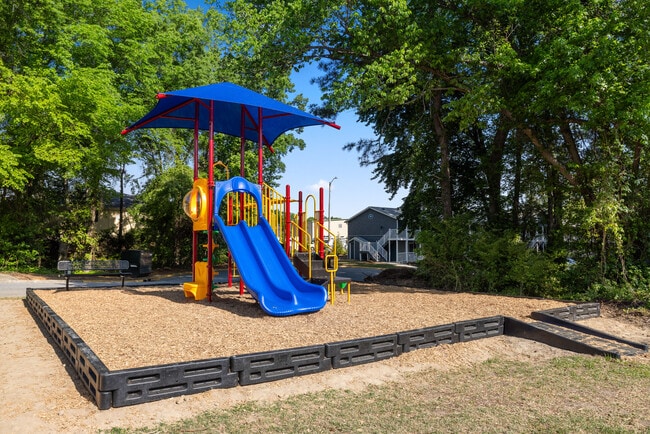 Harbor Pointe Apartments