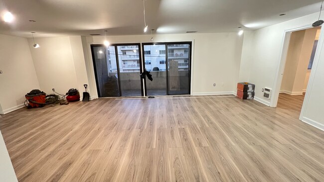 Photo - 295 W Wyoming Ave Unit 3A