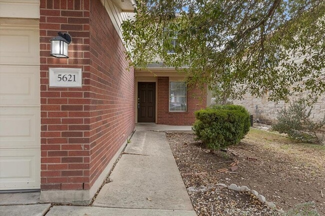 Photo - 5621 Abby Ann Ln