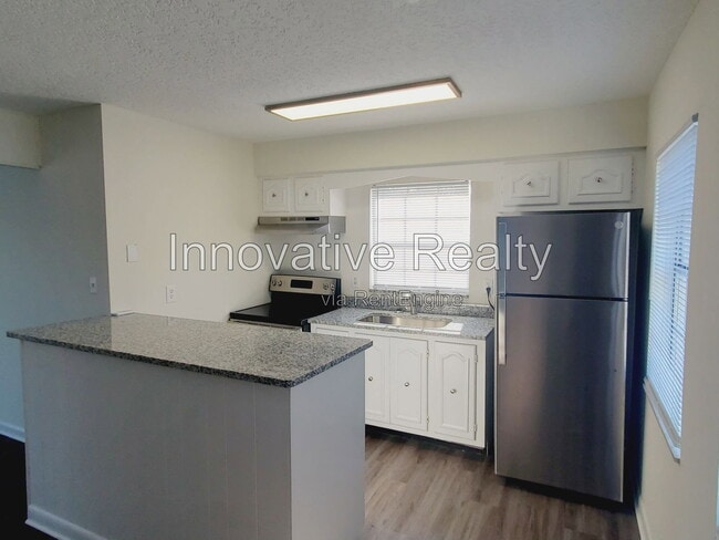 Photo - 5266 Davisson Ave