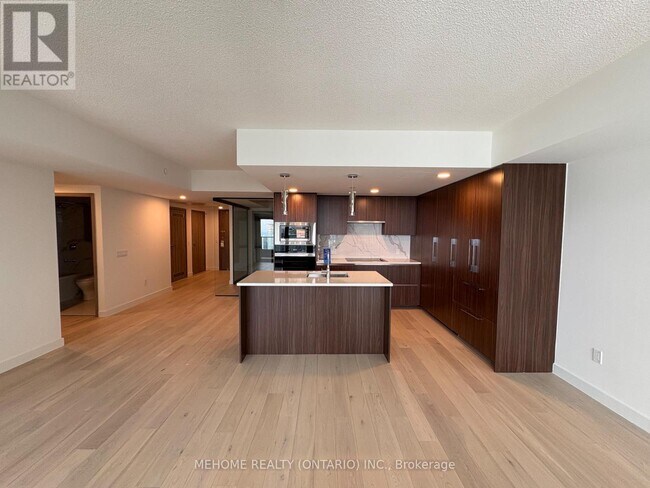 Photo - 3 Concord Cityplace Wy Unité 6705