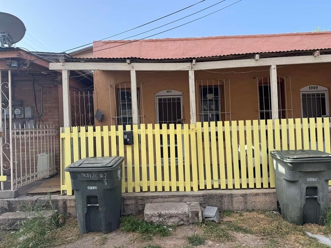 1701 Lincoln St Unit 3