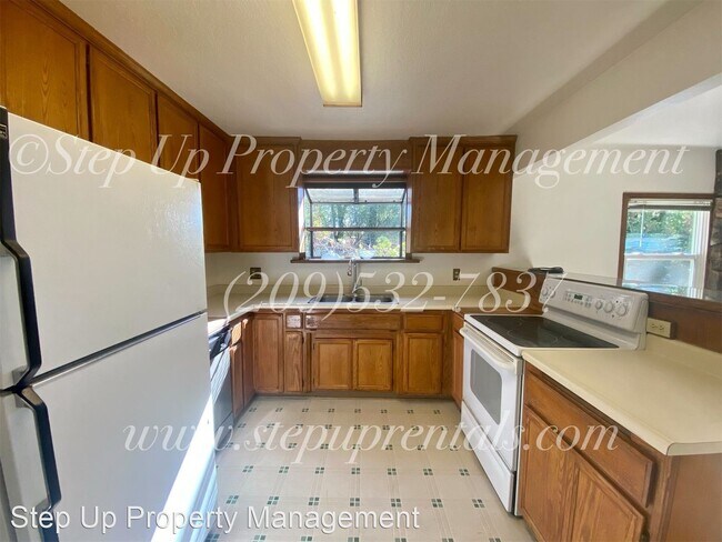 Photo - 3 br, 2 bath House - 18343 Main St