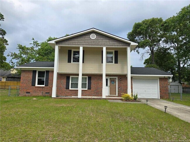 Photo - Conveniently located 3 bedroom!