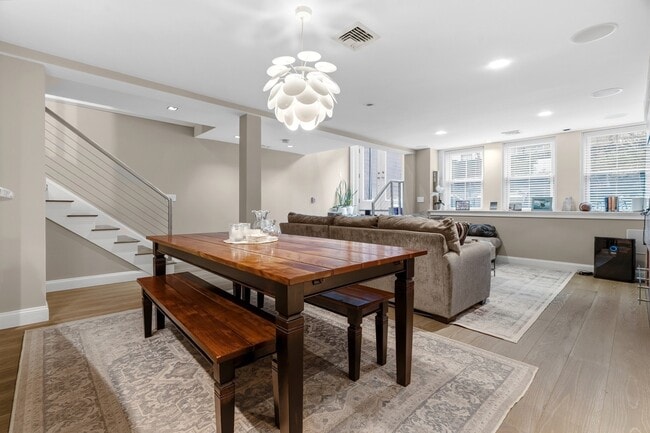 Photo - 98 Waltham St Unit 1