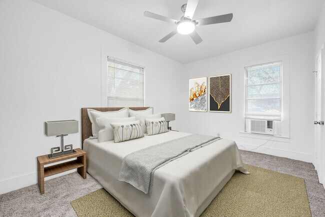 Photo - 526 W Munson St Unit 2